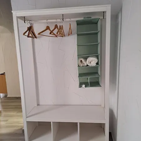 Apartamento La Zarzamora-patio Privado 아파트 헤레스